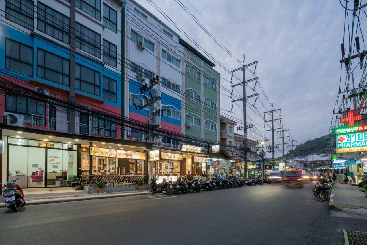 Baan Thai Beach Side Residence Patong Esterno foto