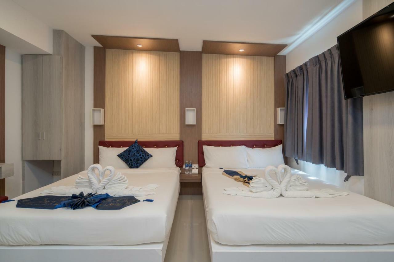 Baan Thai Beach Side Residence Patong Esterno foto