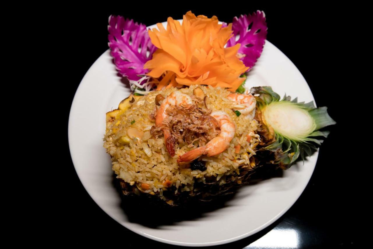 Baan Thai Beach Side Residence Patong Esterno foto