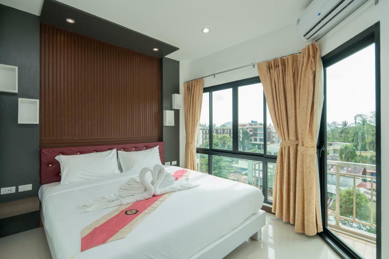 Baan Thai Beach Side Residence Patong Esterno foto