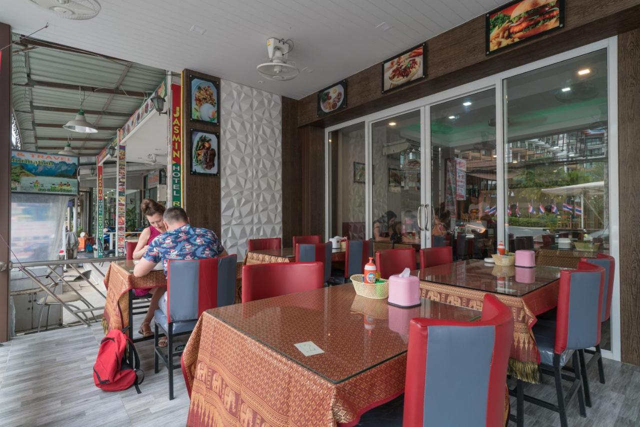 Baan Thai Beach Side Residence Patong Esterno foto